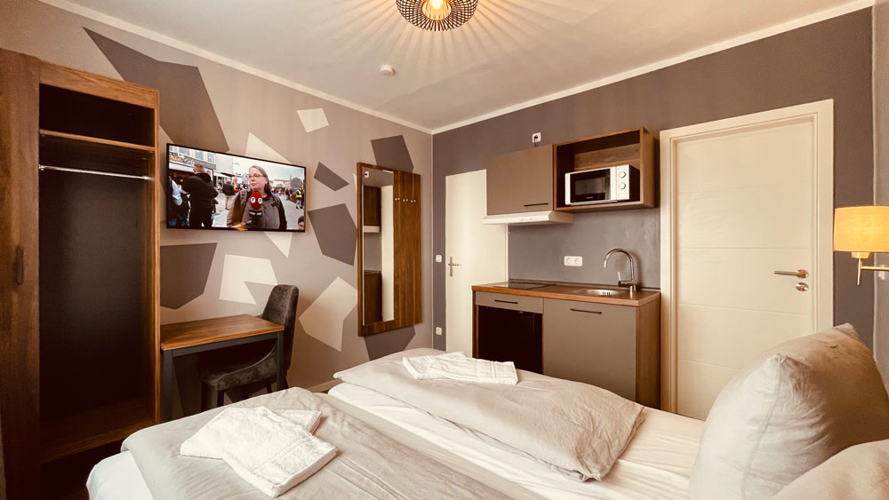 Apartment_Glinde_Doppelzimmer_Zwei_Wohnzimmer